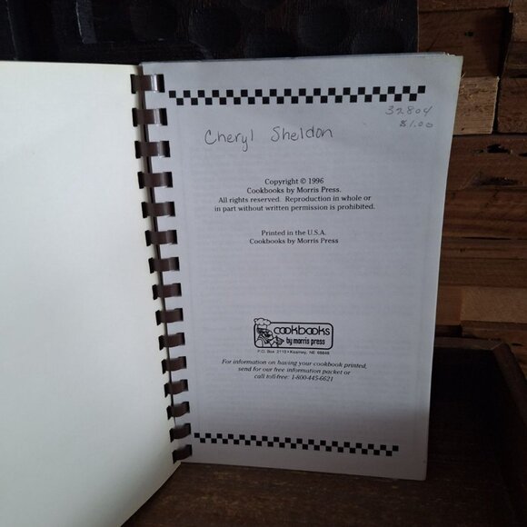 300 Ways‎ With Poultry Cook Book Vintage Chicken Turkey Recipes 1996 Holiday - Picture 2 of 8